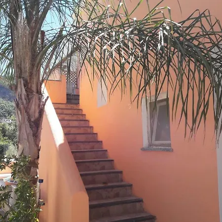 Casal San Domenico 3* イスキア島