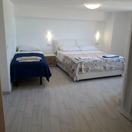 Casal San Domenico アパートホテル イスキア島